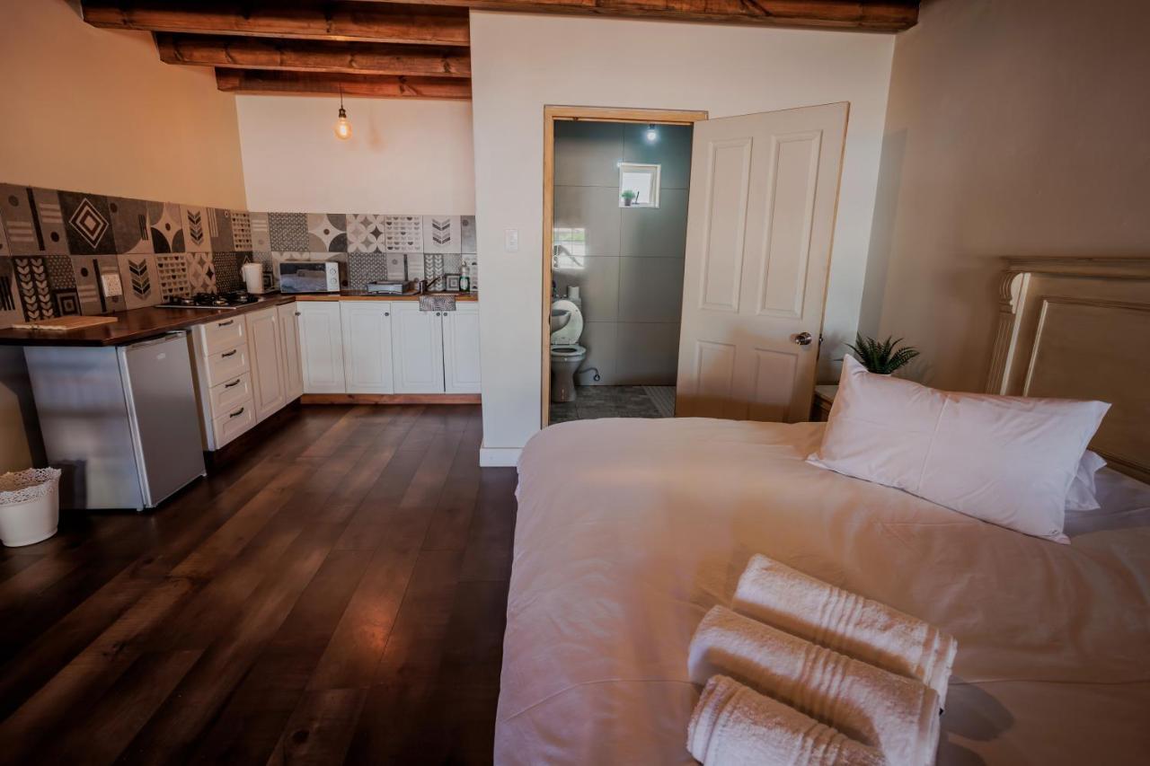 Barrel And Blues Inn Swellendam Buitenkant foto
